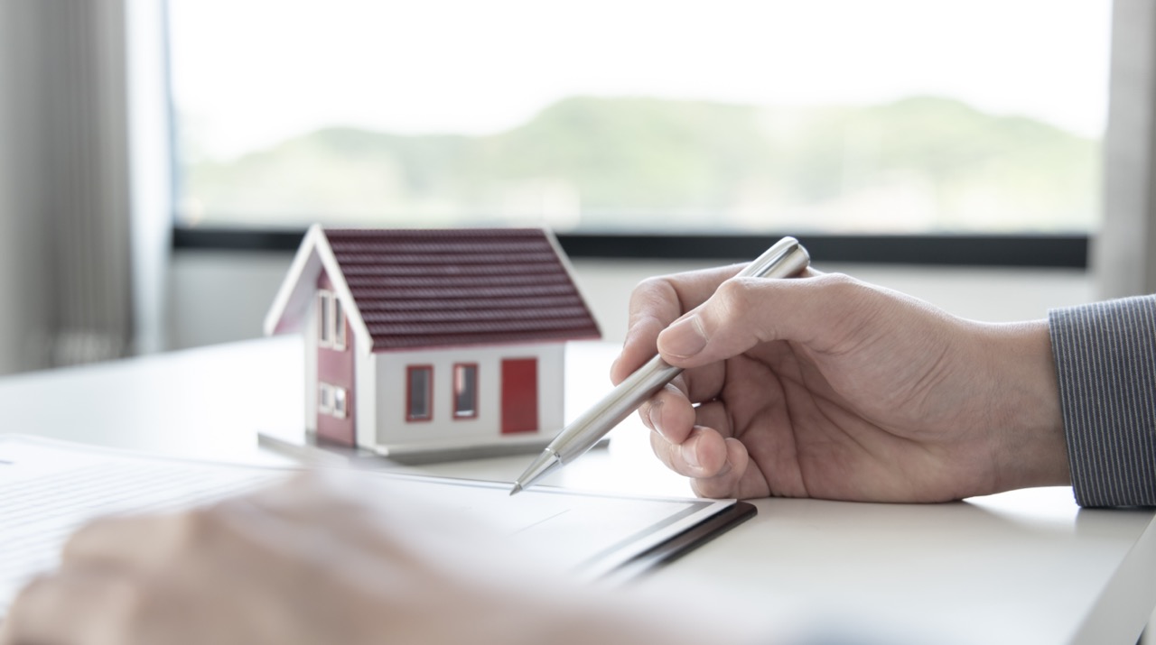 Immobilien verschenken: 5 Kniffe, von denen Sie und der Beschenkte profitieren